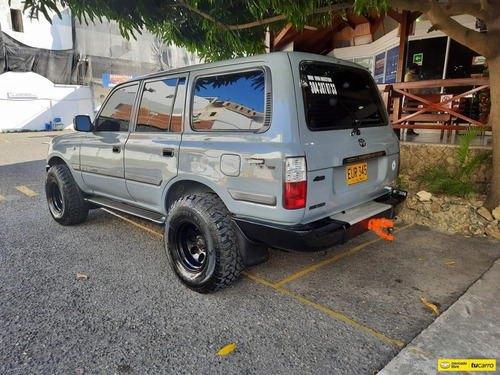 Toyota Burbuja 4x4