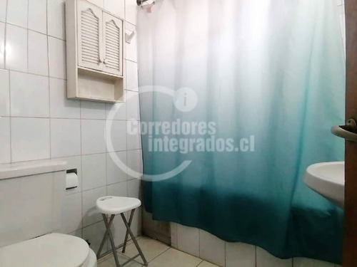 Casa En Venta De 3 Dorm. En Las Condes