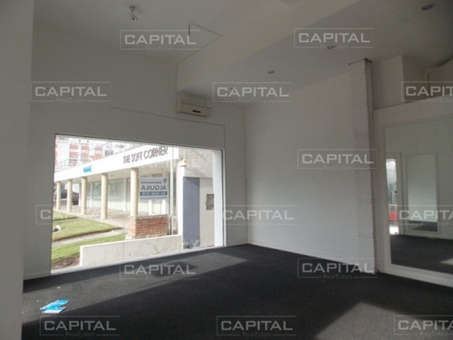 Local En Alquiler En Calle 20 Punta Del Este - Ref: 28002