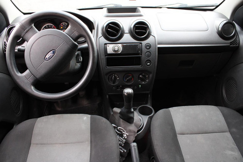Ford Fiesta 1.0 8v Flex/class Flex 5p
