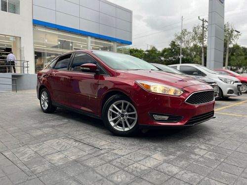 Ford Focus 2.0 Sedan SE At