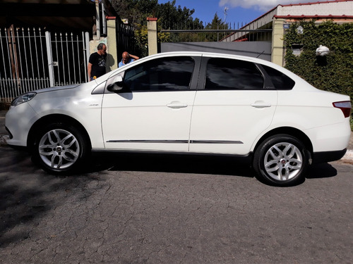 Fiat Grand Siena 2013 1.6 16v Essence Flex Dualogic 4p