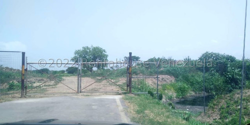 Imagen 12 de 12 de Terreno En Venta En Intercomunal Turmero-maracay Aragua 22-25814 Irrr