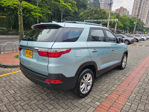 Dfsk Glory 560 1.8cc Mt 2020