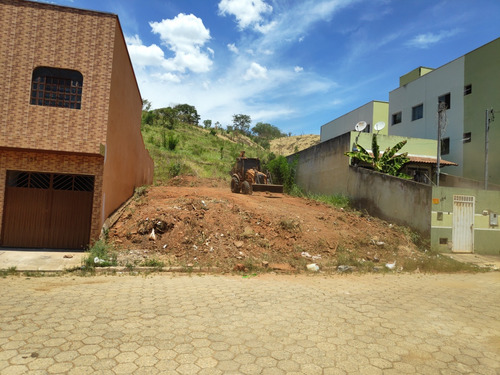 Meio Lote (esquerdo) 6x30m, Vale Do Sol Governador Valadares