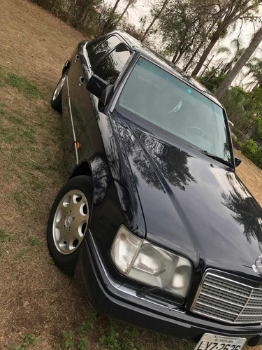 Mercedes Benz E320