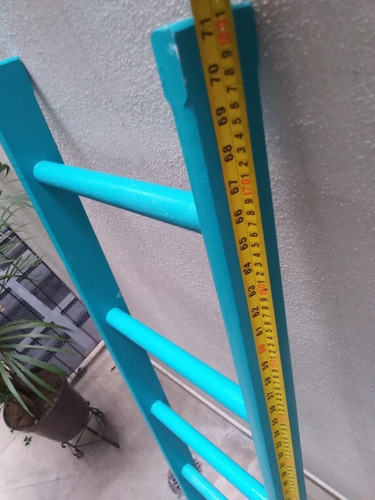 Escalera De Madera 1.8 M (usada) Turquesa (Usado)