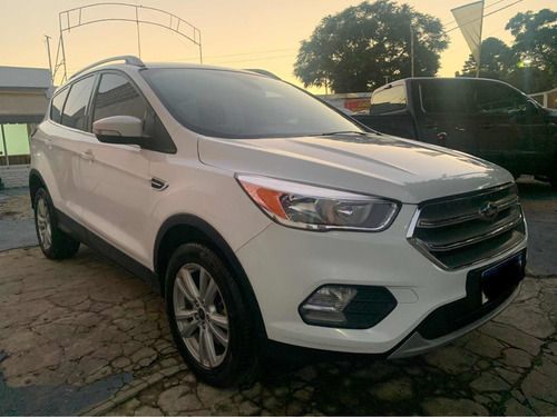 Ford Kuga 2.0l Sel Ecoboost 6at Fwd Año 2017 Unica!!!