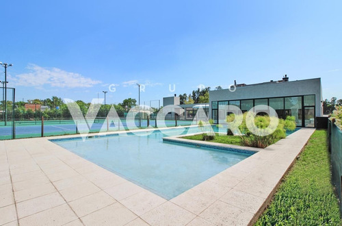 Imagen 15 de 26 de Hermoso Dúplex En Barrio Cerrado.