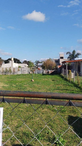 12 Entre 666 Y 667, Terreno En Venta , Villa Garibaldi.-
