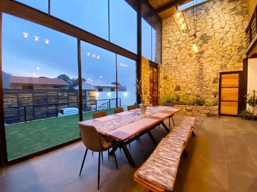 Imagen 12 de 30 de Casa Sola En Venta En Avándaro, Valle De Bravo, México