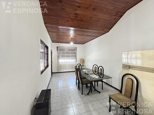 Dos Casas En Venta, En Bloque - Haedo Norte