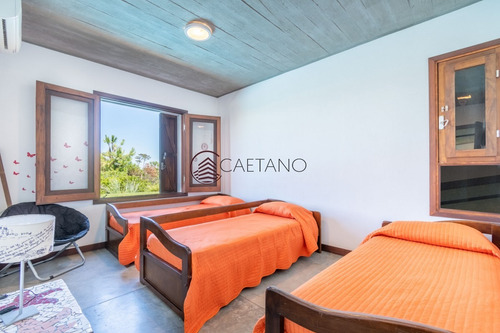 Excepcional Chalet De 2 Plantas Con Vista Al Mar!- Ref: 2245
