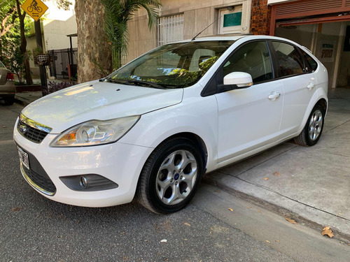 Ford Focus 2 2.0 Ghia At