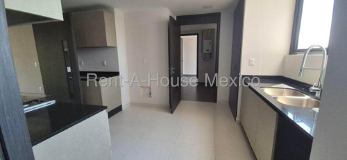 Departamento En Renta En Huixquilucan, Bosque Real Am. 25-3624