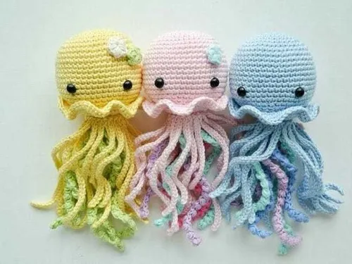 Pulpo O Medusa Tejida A Mano