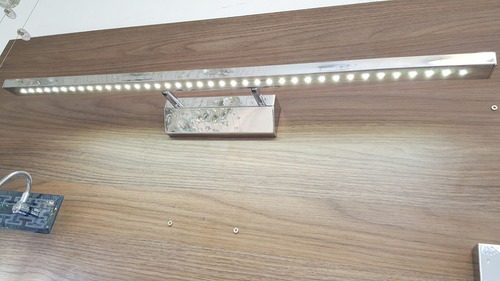 2x Arandelas Articulada Led 10w Para Quadros Ou Espelhos Estrutura Cromado Automático