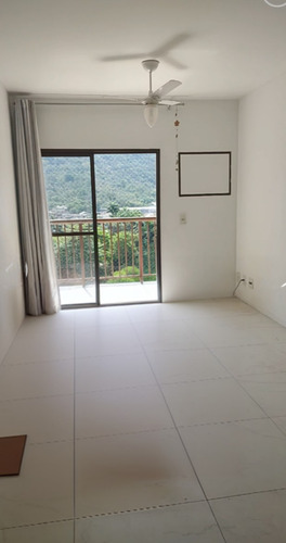 Apartamento 3 Quartos 1 Vaga. Em Condomínio Fechado.