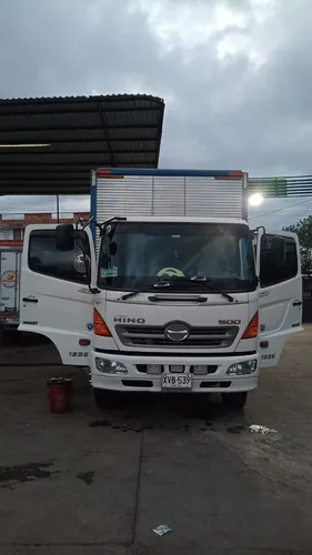 Hermoso Camion Hino Gd 2012 Furgon Unico Dueño