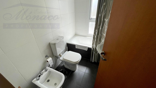Imagen 24 de 30 de Duplex 2 Amb C/cochera. Coc Indep Bño/toil. Full Amenties!