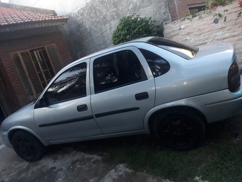 Chevrolet Corsa Classic 1.6 Gl 2006