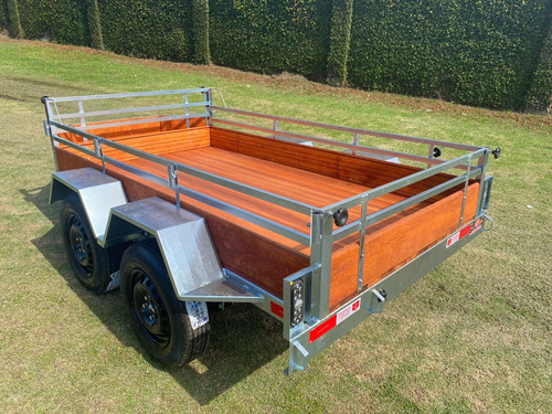 Carretinha Trucada Reforcada Com Freio A Disco De 3m X 1,50