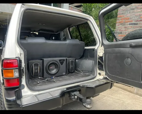Mitsubishi Montero 2.4 V11