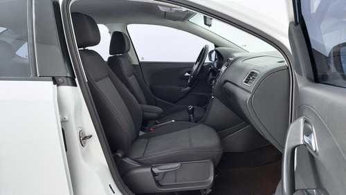 Imagen 9 de 21 de Volkswagen Polo 1.6 Comfortline