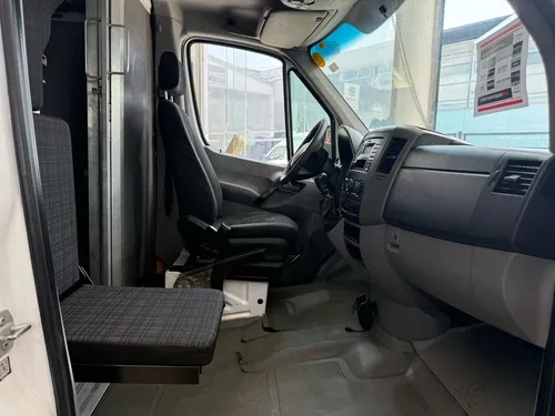 Mercedes-Benz Sprinter Cargo van larga