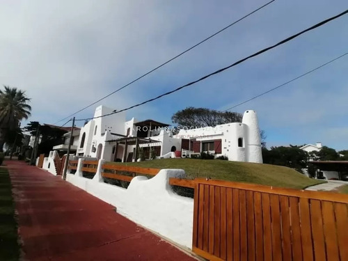 Casa En Venta En Península, Frente  Al Mar-playa Mansa