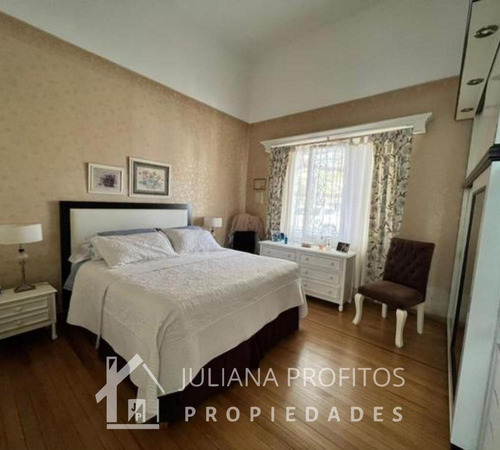 Casa De 4 Ambientes En Quilmes Oeste