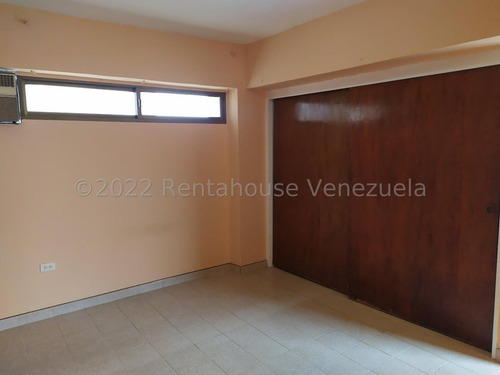 Sp Espacioso Y Fresco Apartamento En Alquiler Zona Este Barquisimeto Lara, Venezuela. 93 M²