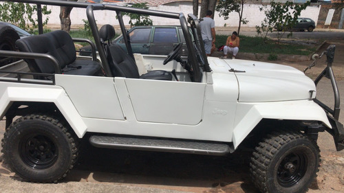 Vendo Jeep 4x4 V6 Carro Bem Conservado