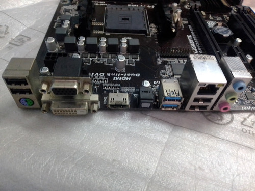 Placa Socket Fm2+/fm2 Ga-f2a88xm-d3h Gigabyte - A10/a8/a6/a4 (Usado)