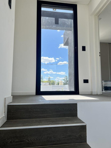 Venta Casa A Estrenar 2 Dormitorios 1 En Suite