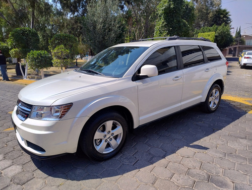 Dodge Journey 2.4 Se 7 Pasajeros At