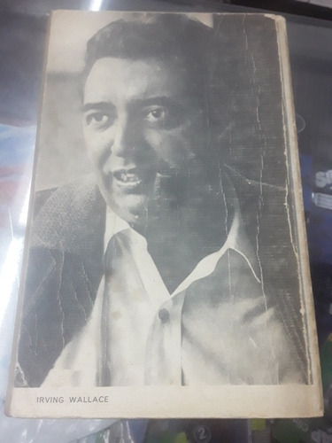 Irving Wallace - Lote X 2 Libros - El Complot - El Hombre (Usado)