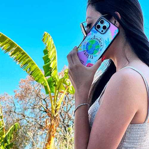 Funda Adventure Waits Estilo Casetify Para Iphone Transparente Iphone 15 Pro