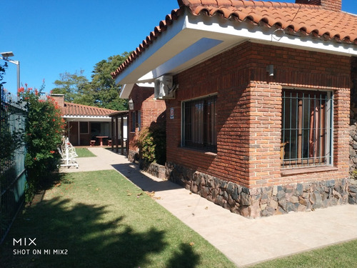 Imagen 5 de 20 de Excepcional! Chalet 3 Dormitorios Y Demás En Excelente Condiciones