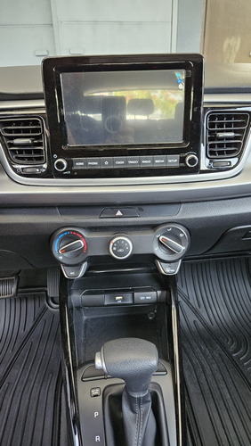 Kia Rio 1.6 Lx Hatchback At