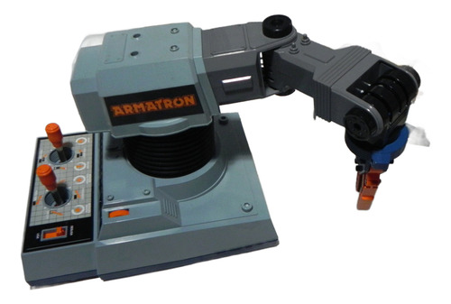 Brinquedo Tectoy Armatron Com Pilhas