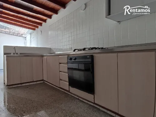 Oficina En Arriendo En Laureles. Cod A775204