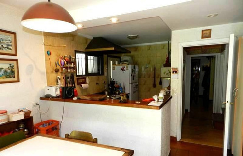 Gran Chalet En Excelente Ubicación Con Entrada Independiente Para Anexo Profesional - Martinez