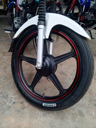 Moto Escuda Hero 150