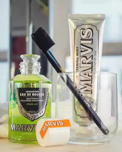 Marvis Whitening Hortelã Totaste, 3,8 Onzas, 85 Ml