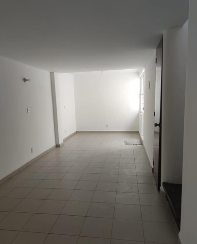 Casa En Venta Con Excelente Precio En U. H. La Colmena Iztapalapa