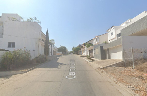 Gran Remate, Casa En Col. Colinas De San Miguel, Culiacán, Sin.