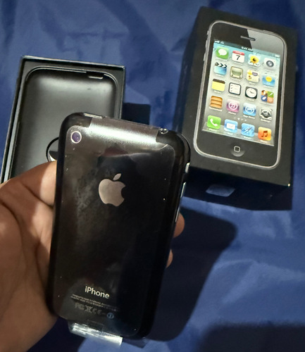 Iphone 3gs En Caja Que Coincide Con El Imei Está Impecable Negro (Usado)