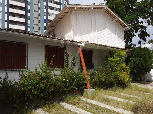 Imagem 1 de 30 de Casa Comercial Com Area Construida De 250,00 M2 No Bairro Rio Vermelho. - Sfl642 - 69548399