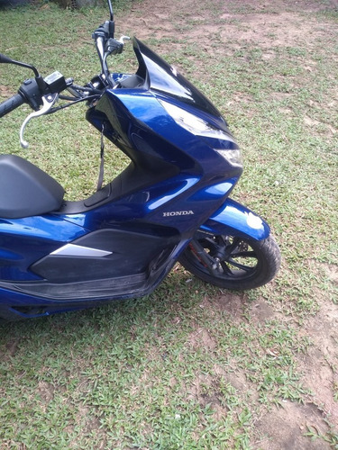Imagem 4 de 10 de Honda Pcx Cbs 150